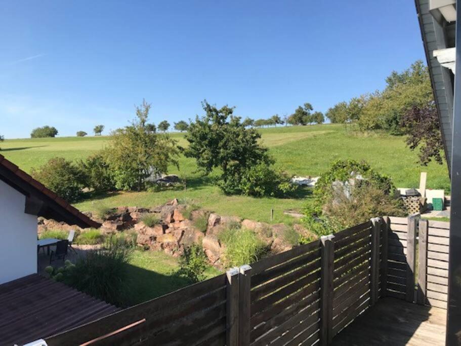 Odenwaldblick Lägenhet Lutzelbach Exteriör bild